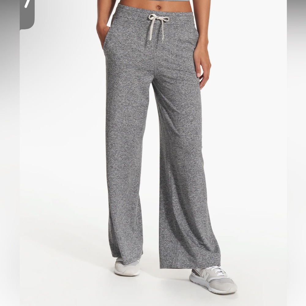 Vuori Wide Leg Lounge Pants in Heather Gray